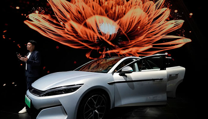 ٹیسلا کی فروخت میں شدید کمی، BYD نے یورپ میں میدان مار لیا