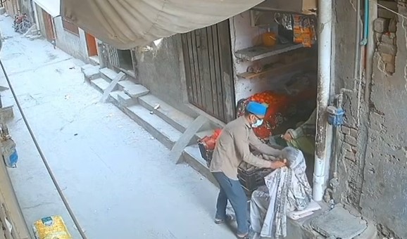 سی سی ڈی ان ایکشن، ماں کی عمر کی خاتون کی بالیاں چھیننے والے ملزم پار