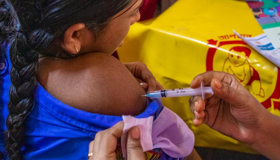 سروائیکل کینسر خاموش قاتل، بچیوں کی زندگیاں بچائیں، ویکسی نیشن کرائیں