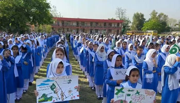 سیلاب زدہ علاقوں میں تعلیمی ادارے بند رکھنے کا فیصلہ