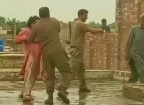 چھوٹے تھانیدار کے خاتون کو مارے گئے تھپڑ کی گونج