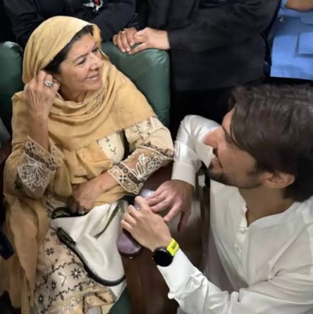 عمران خان کا بھتیجا شاہ ریز زمان پارک سے گرفتار،
