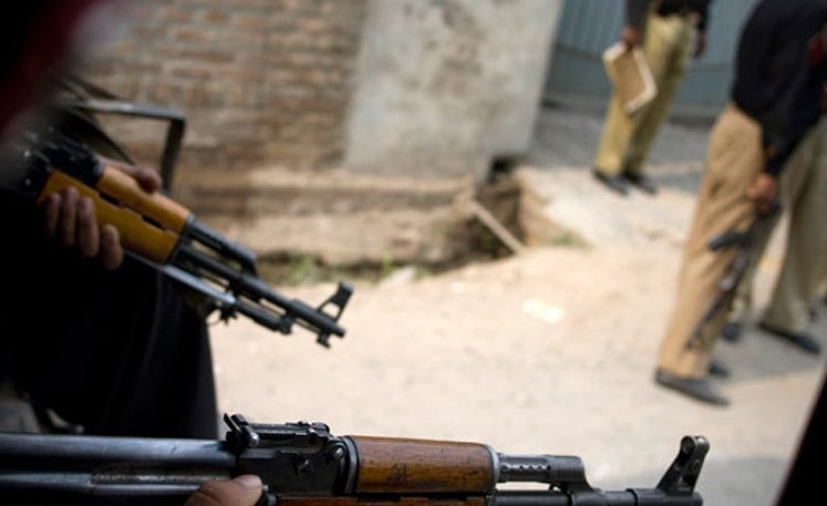 پولیس کا کاروبار… جرم زندہ ہے تو محکمہ زندہ ہے!       جعلی مقابلہ:  انسپکٹر کو بے گناہ کرنے کی قیمت۔۔ ایک کروڑ