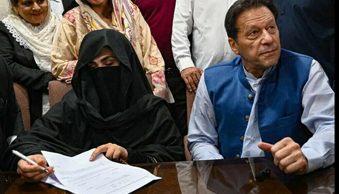 190 ملین پاؤنڈ کیس ،عمران خان ، بشری بی بی کی سزا معطلی کی درخواستوں کی سماعت جلد کرنیکا حکم