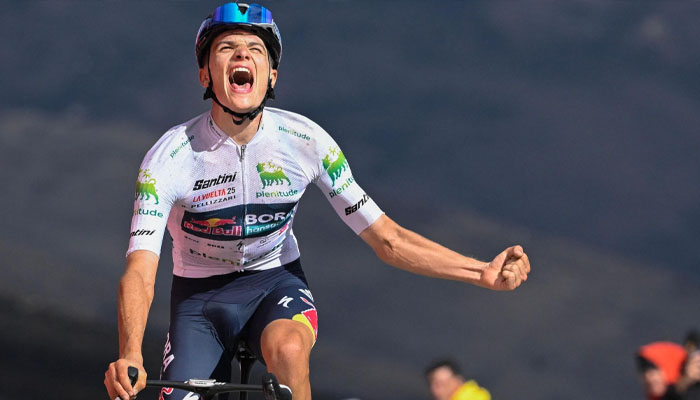 اٹالین سائیکلسٹ پیلزاری نے  وولٹا آ اسپانا سائیکل ریس کا 17واں مرحلہ جیت لیا