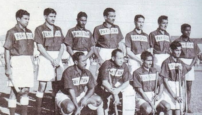 پاکستان ہاکی فیڈریشن کو 9 ستمبر کا گولڈ میڈل بھی یاد نہ رہا  تاریخ بھی اب شاید بنچ پر بٹھا دی گئی”