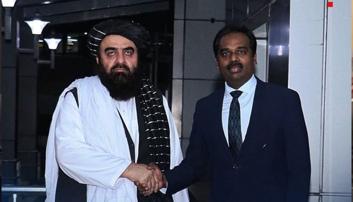 طالبان کے برسراقتدار آنے کے بعد اعلی ترین عہدیدار کا دورہ بھارت،وزیر خارجہ امیرمتقی نئی دہلی پہنچ گئے