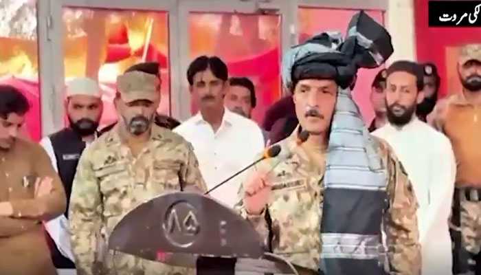 لکی مروت میں عسکری وسول قیادت کادہشت گردی اور فتنہ الخوارج کیخلاف متحدہ حکمت عملی تشکیل دینے کاعزم