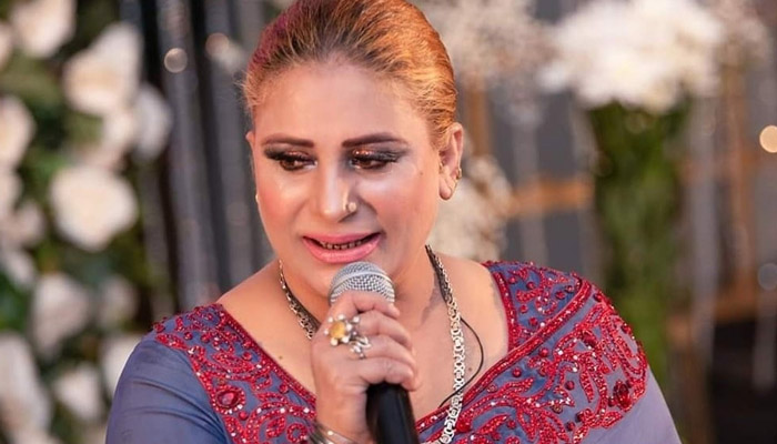 “مینوں سوتی نوں جگا کے آپ سون لگا ایں“ نصیبو لال بھی پولیس کے ریڈار پر آگئی ، بلند آوازگانا سننے پر مقدمہ درج