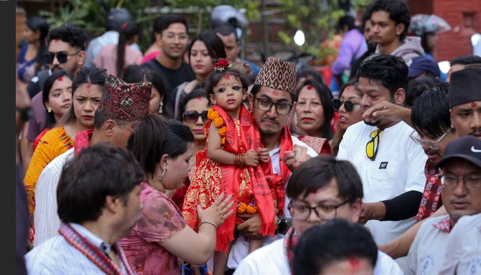 نیپال میں 2 سالہ بچی نئی زندہ دیوی کماری منتخب،