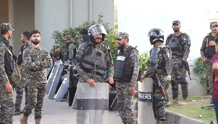 مذہبی جماعت کا احتجاج،لاہور میں کشیدگی، جڑواں شہروں میں موبائل انٹرنیٹ سروس معطل