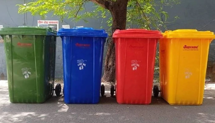 پنجاب میں کچرا جمع کرنے کے لئے رنگدار کو ڑے دان استعمال کرنے کا حکم
