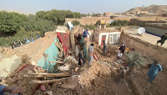 افغانستان میں 6.3 شدت کا زلزلہ،20 افراد جاں بحق،سینکڑوں مکان تباہ، ہلاکتوں میں اضافے کا خدشہ