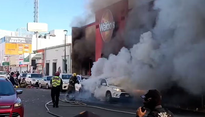 میکسیکو کی سپر مارکیٹ میں زوردار دھماکے، 4 بچوں سمیت 23 افراد ہلاک