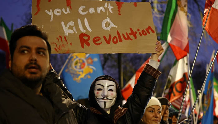 ایران میں انٹر نیٹ بندش برقرار، مظاہروں کا سلسلہ جاری، ہلاکتیں بڑھنے لگیں، یورپی یونین کی مذمت