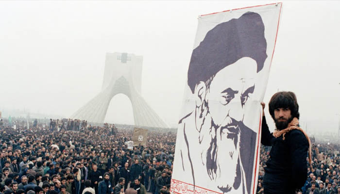 ایران میں مہنگائی کے خلاف پر تشدد احتجاج، اب تک 45 مظاہرین ہلاک، ٹیلی فون، انٹرنیٹ منقطع