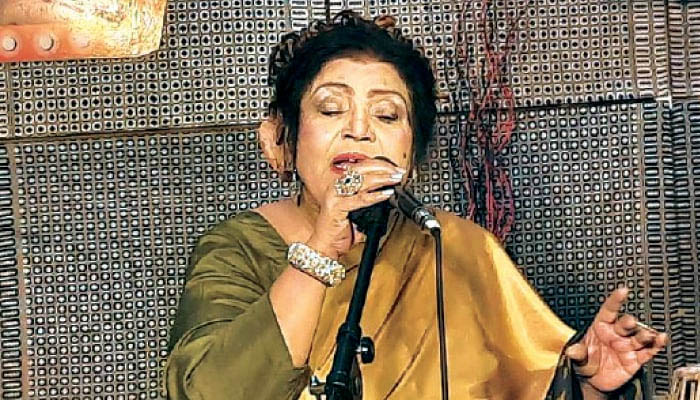 زندگی کی سب سے بڑی غلطی ،معروف گلوکارہ ترنم ناز کو پچھتاوا ہونے لگا