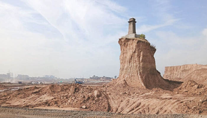 جنگ عظیم میں حصہ لینے والے فوجیوں کی یاد میں بنائی گئی یادگار خطرے میں