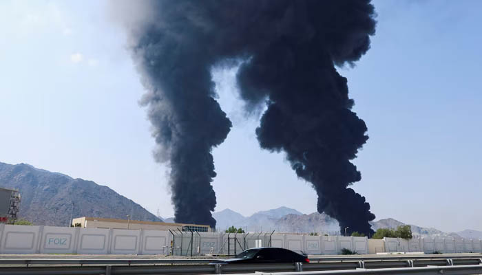 "خارگ کا بدلہ”: ایران کا متحدہ عرب امارات کو الٹی میٹم، دبئی اور ابوظہبی کی بندرگاہیں خالی کرنے کا حکم!