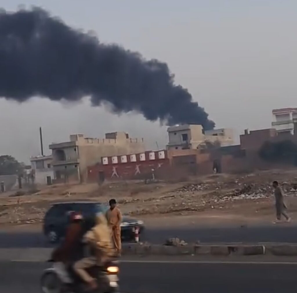 صنعتی یونٹ کا آلودہ دھواں بیماریاں بانٹنے لگا