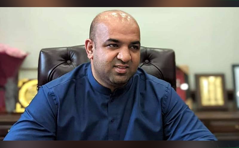تعلیم میں انقلابی تبدیلیاں: پنجاب حکومت کا 100 ارب کی اسکالرشپس اور 50 ارب کے لیپ ٹاپس دینے کا فیصلہ