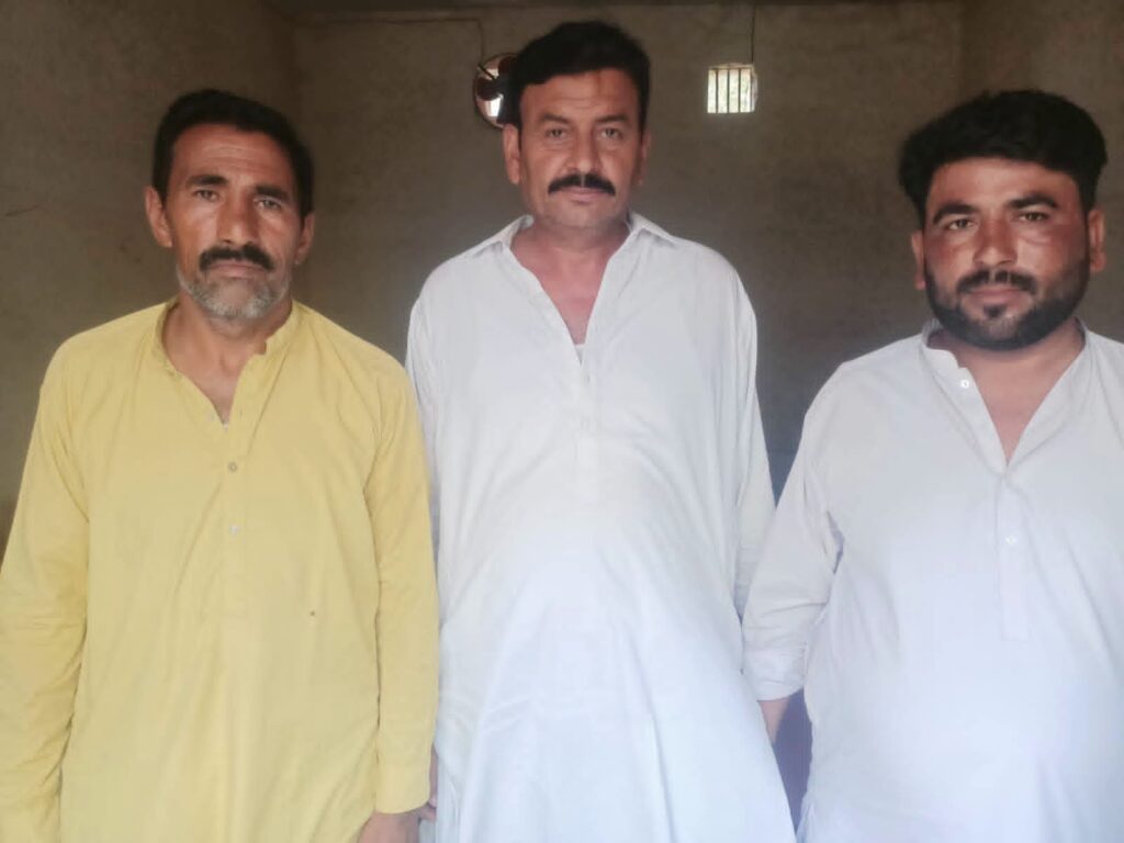 بینک کے نام پر عوام کو لوٹنے والے 3 افراد گرفتار