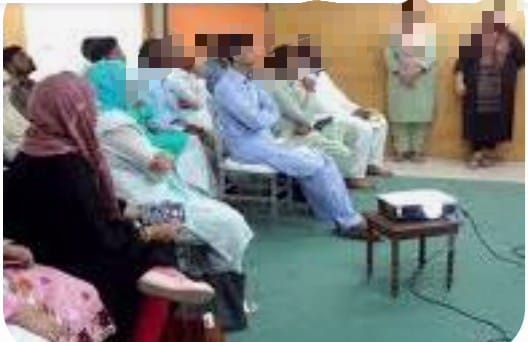کنٹریکٹ فیز ون اساتذہ کی جون کی تنخواہ بند ہونے کے باعث اساتذہ شدید مالی مشکلات کا شکار