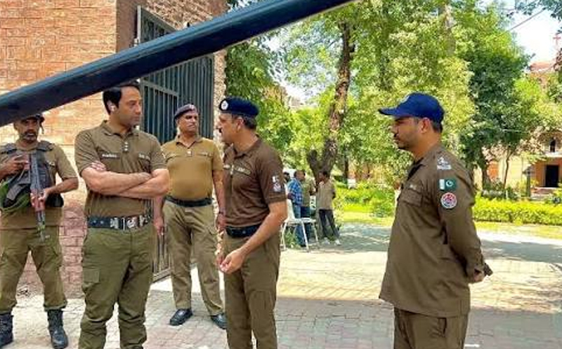 زندہ باپ کا ڈیتھ سرٹیفکیٹ بنا نےوا لالے پالک بیٹاگرفتار نہ ہو سکا