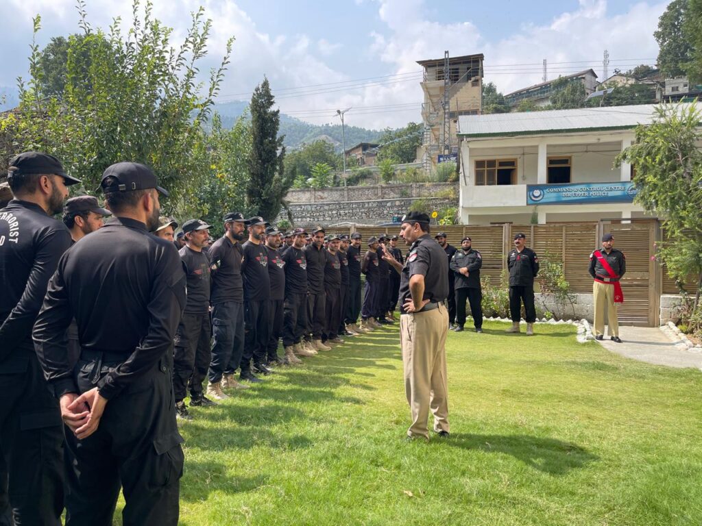ڈی پی او اسلم نواز کی ایلیٹ فورس اور پولیس جوانوں سے ملاقات
