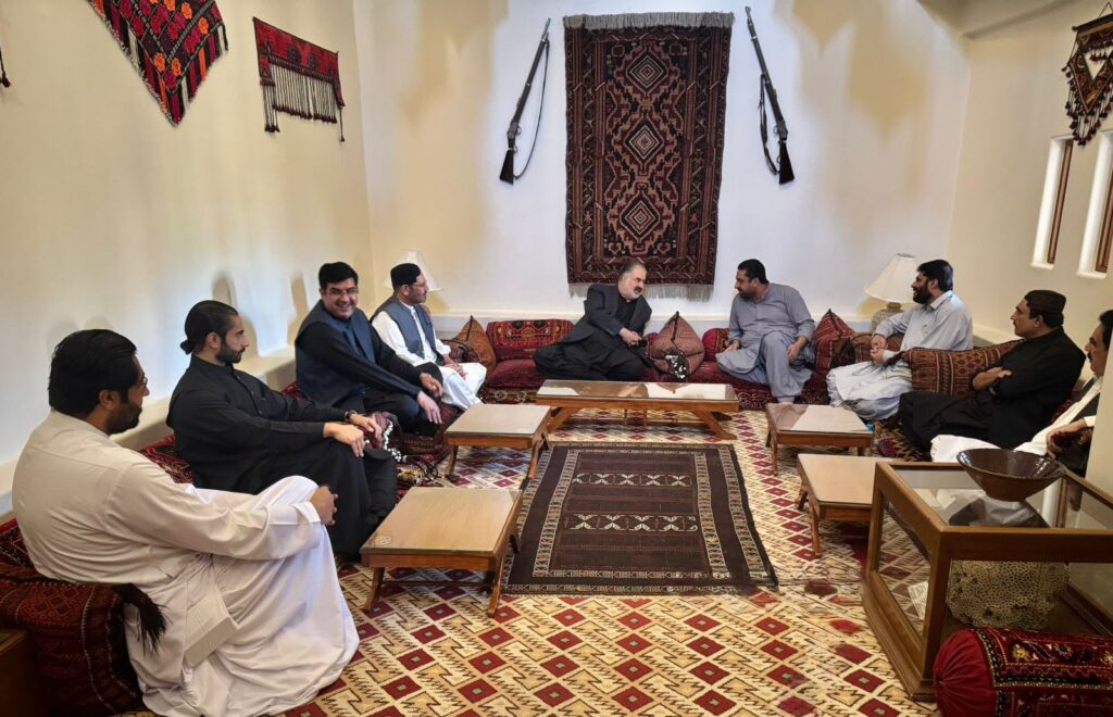 نواب ثناء اللہ خان زہری سے میر یونس عزیز زہری کی قیادت میں اپوزیشن اراکین قومی و صوبائی اسمبلی کی ملاقات