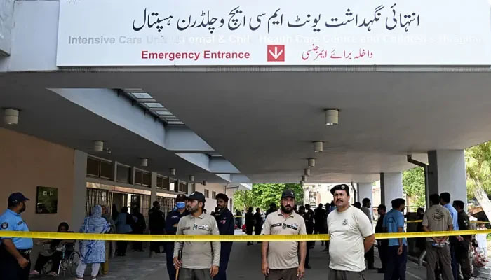 سانحہ پمز: وفاقی سیکرٹری صحت معطل، اعلیٰ سطحی تحقیقات کے لیے انکوائری کمیٹی تشکیل