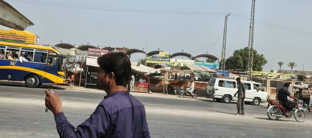 پبلک ٹرانسپورٹ، مسافروں سے من مانے کرائے لینے کی شکایات