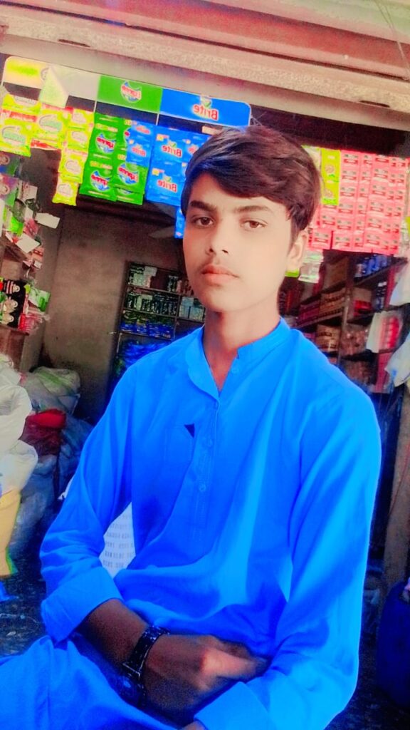 سامارو: یونیفارم نہ ہونے پر اسکول سے بھیجا گیا طالب علم لاپتہ، اہلِ خانہ کی تلاش کے لیے اپیل