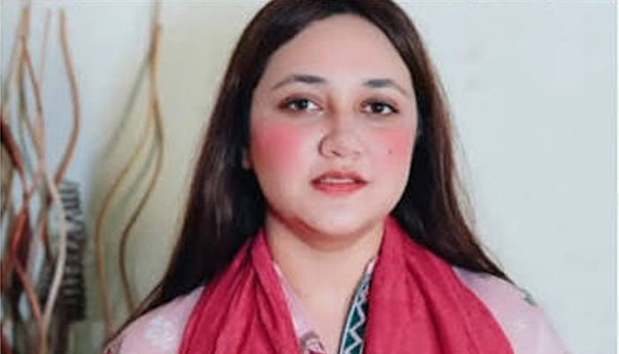 رجب بٹ کی سابق اہلیہ میدان میں آگئیں