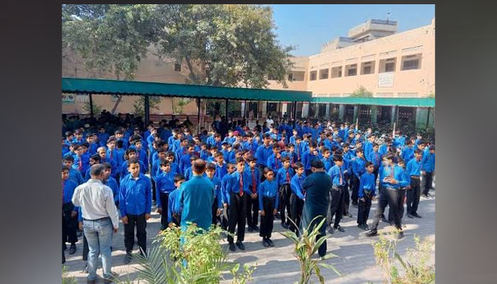 گورنمنٹ اسکول وسن پورہ میں ایک بھی بچہ پاس نہ ہو سکا: 41 اسکول سربراہان ،اساتذہ کیخلاف کارروائی کا فیصلہ