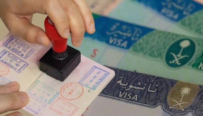 عمرہ ویزے کی آڑ میں آسٹریلیا کا نیا ‘ڈنکی روٹ’ فاش: ایف آئی اے کراچی کی ایئرپورٹ پر بڑی کارروائی، 3 مسافر گرفتار