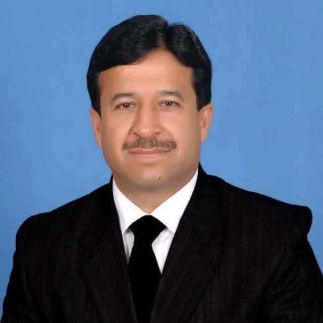 سابق صدر بار شاہد میر کی زیر قیادت وفد کی سیشن جج سے ہنگامی ملاقات، سنگین تعمیراتی خامیوں اور خونی سانحات کی تاریخ دہرائے جانے کا خدشہ ظاہر۔