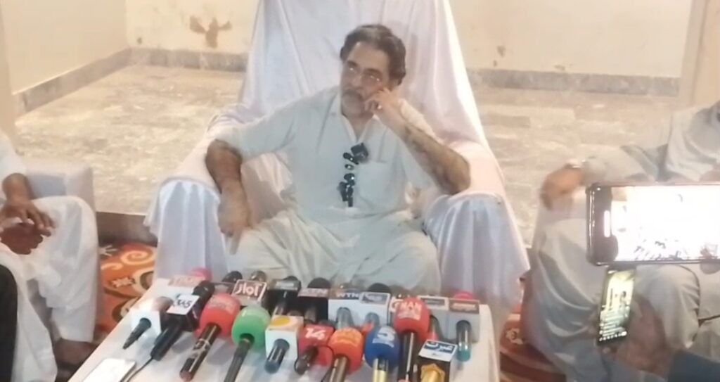 مخدوم سعیدالزمان کی ہنگامی پریس کانفرنس، سستے انصاف کے لیے لیگل ٹیم بنانے کا اعلان