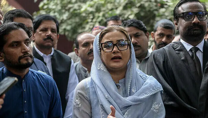 وزیر اطلاعات عظمیٰ بخاری نے اپوزیشن لیڈر معین ریاض قریشی کے خلاف ہتکِ عزت کیس جیت لیا،